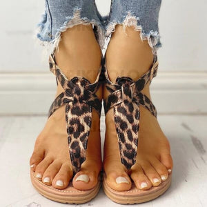 Femmes Pu Talon Plat Sandales À Bout Ouvert Avec Rivet Boucle La Copie Animale Chaussures