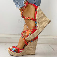 Charger l'image dans la galerie, Femmes Satiné Talon Compensé Sandales À Bout Ouvert Avec Fleur En Satin Chaussures