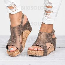Charger l'image dans la galerie, Femmes Similicuir Talon Compensé Sandales Escarpins À Bout Ouvert Avec Rivet Chaussures